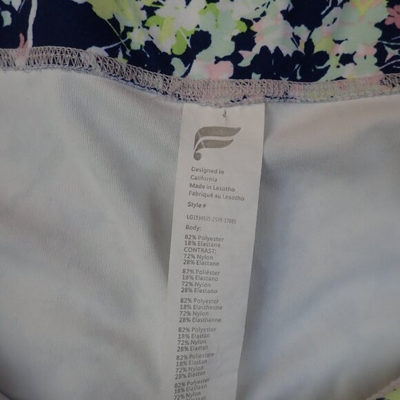 Fabletics Capri Leggings Womens 3x Yoga Pants Floral Print - Picture 2 of 8